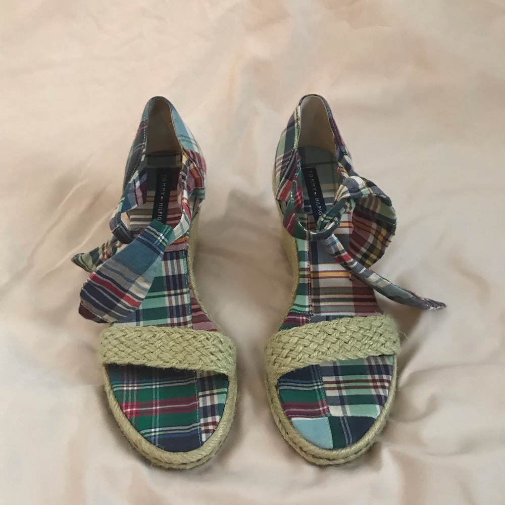 Tommy Hilfiger wedge sandals 8 1/2